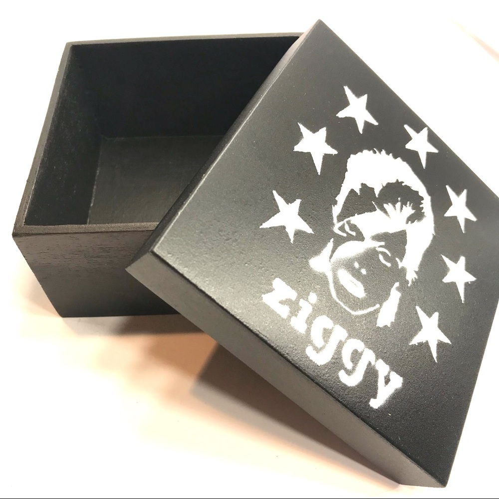 ⚡️ZIGGY Stardust David Bowie inspired Rocker Box 4.5”x2.5” graffiti handmade - Picture 6 of 13